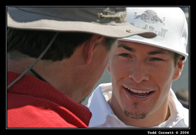 IMAGE: http://www.unitonestudios.com/_Other/06_USGP/060720_10155.JPG