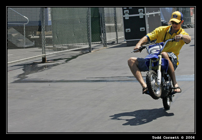 IMAGE: http://www.unitonestudios.com/_Other/06_USGP/060720_10164.JPG