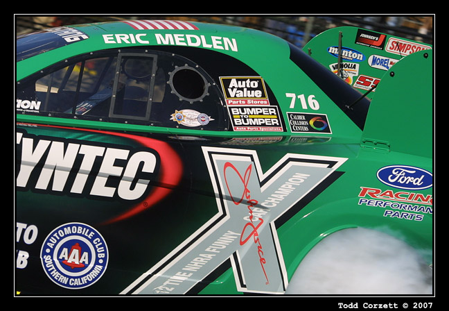IMAGE: http://www.unitonestudios.com/gallery/motorsports/2007/Eric_Medlen/images/07.JPG
